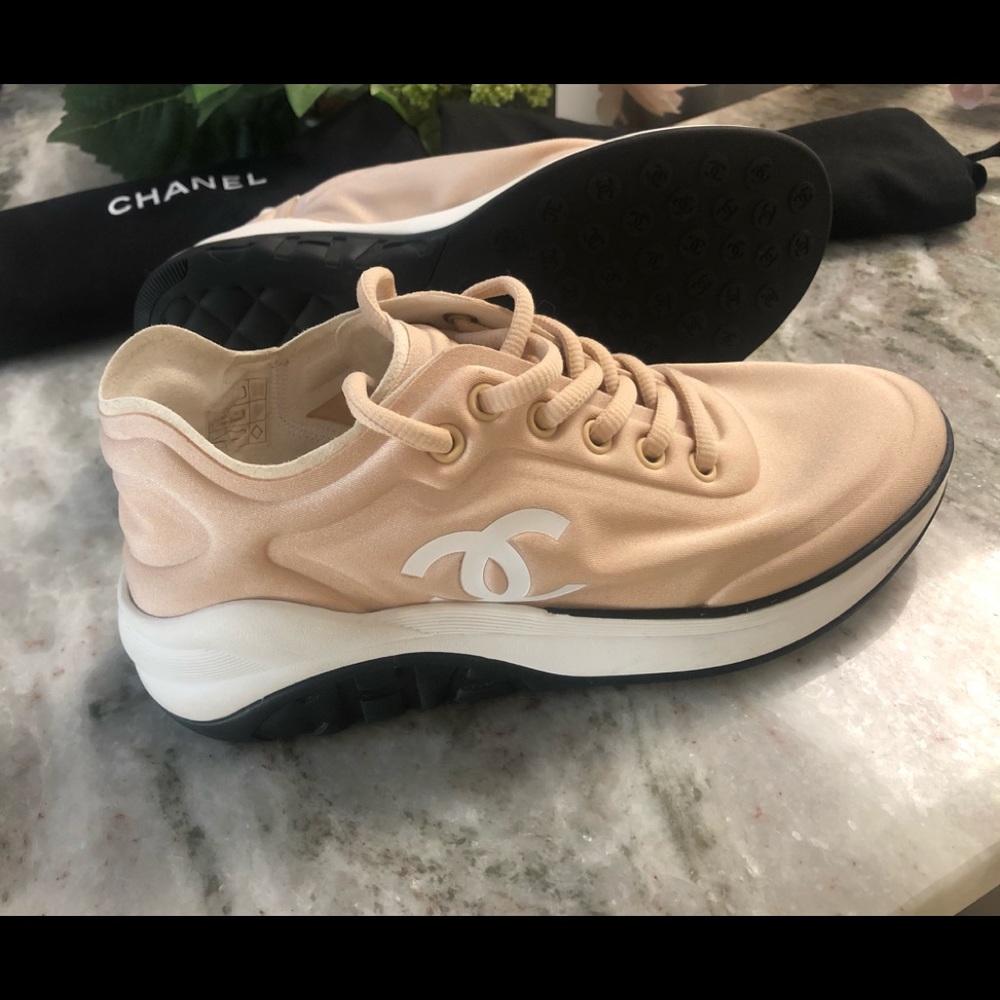 Chanel sneakers brand new 19p